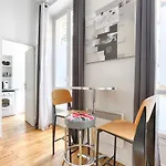 Wonderful Apartment Pompidou 4P